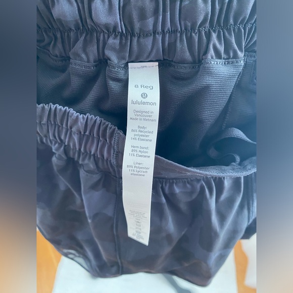 Sports shorts. Bundle of 3 sports shorts - Picture 2 of 10